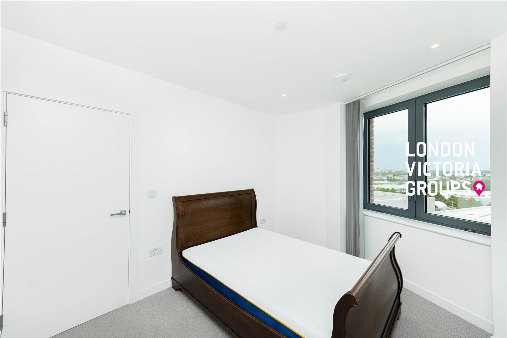 Skyline Apartments, 11 Makers Yard, LONDON